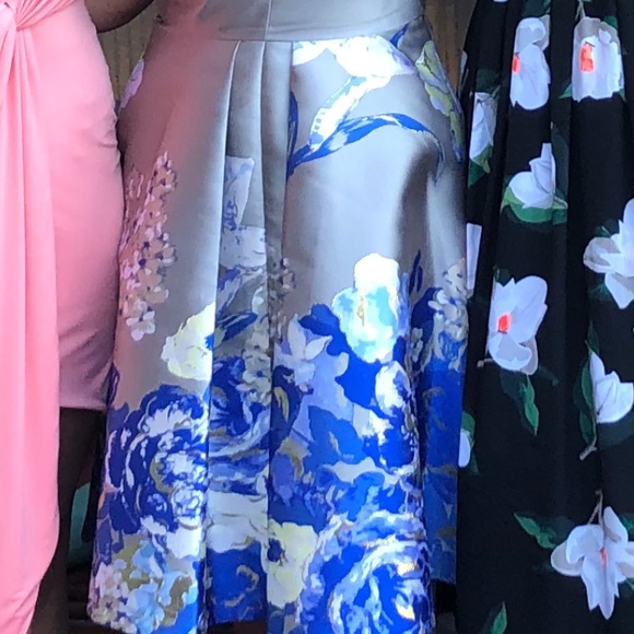 Dress - Picture 1 of 3